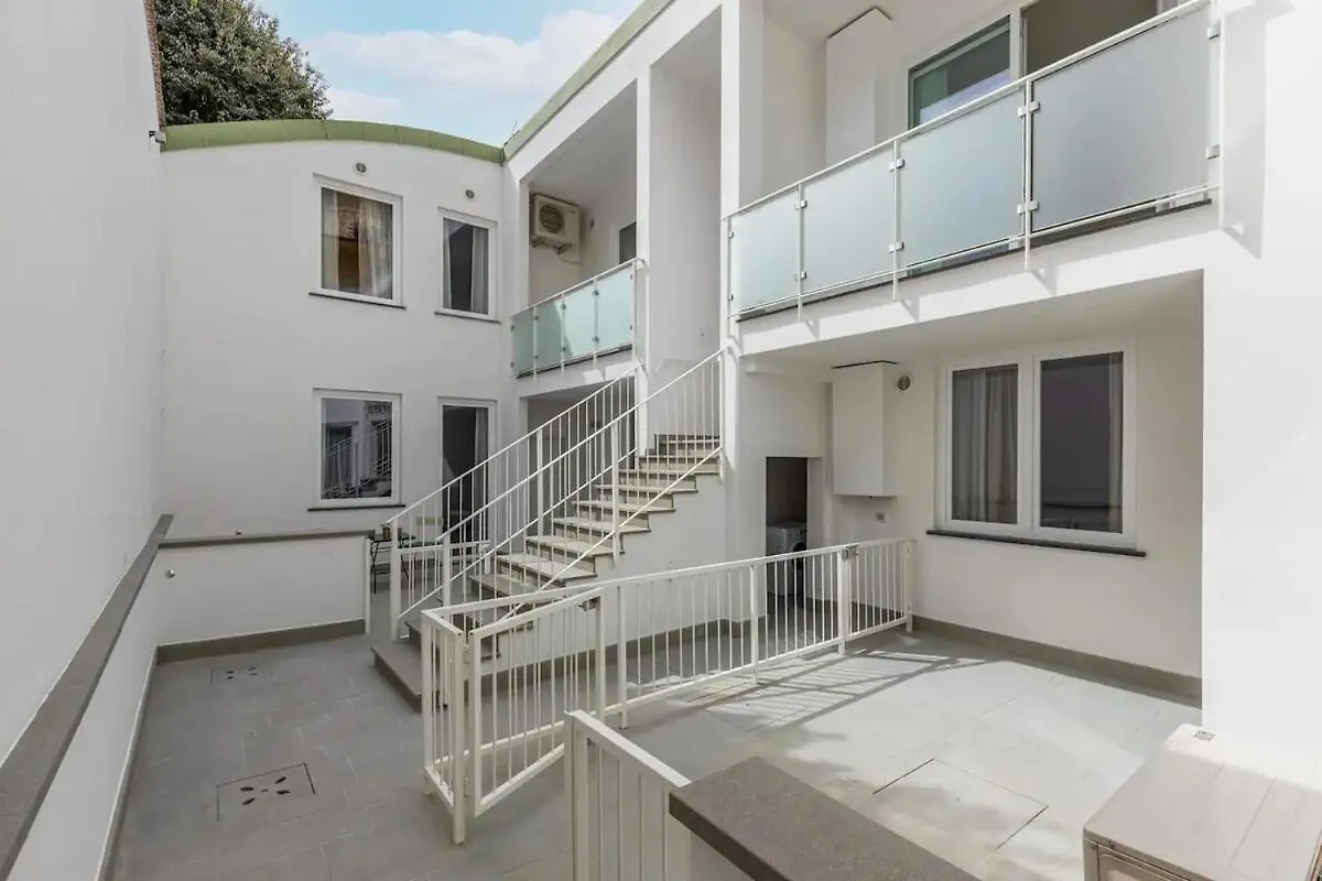 Apartment Colonna Mazzei Apt 3 Florence